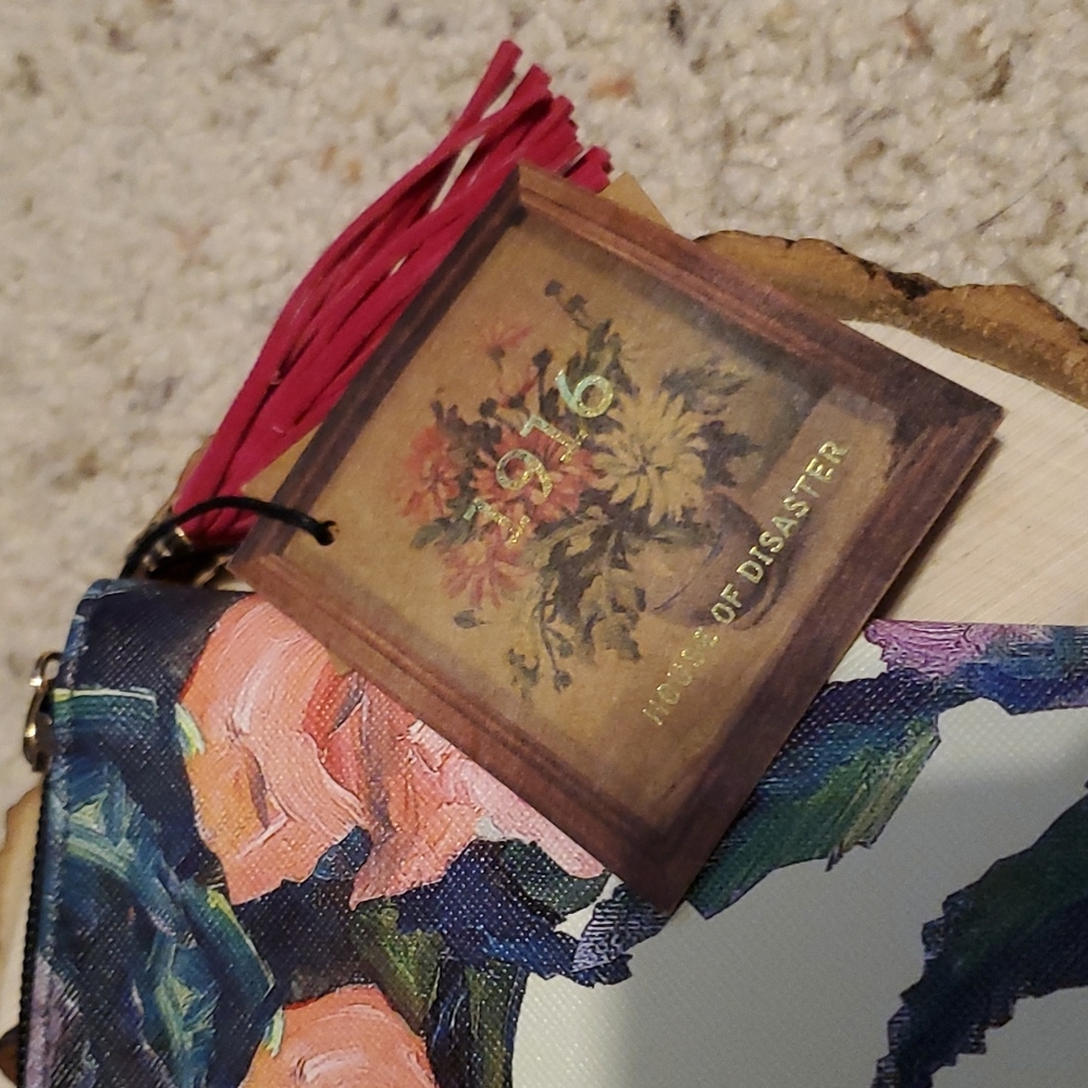 House of Disaster 1916 Brown & Floral Design Makeup Case NEW - Picture 3 of 7